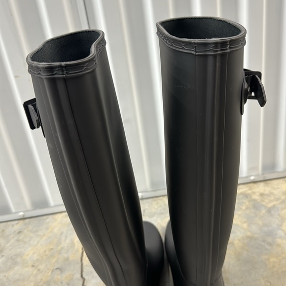 Hunter - Picture 5 of 14